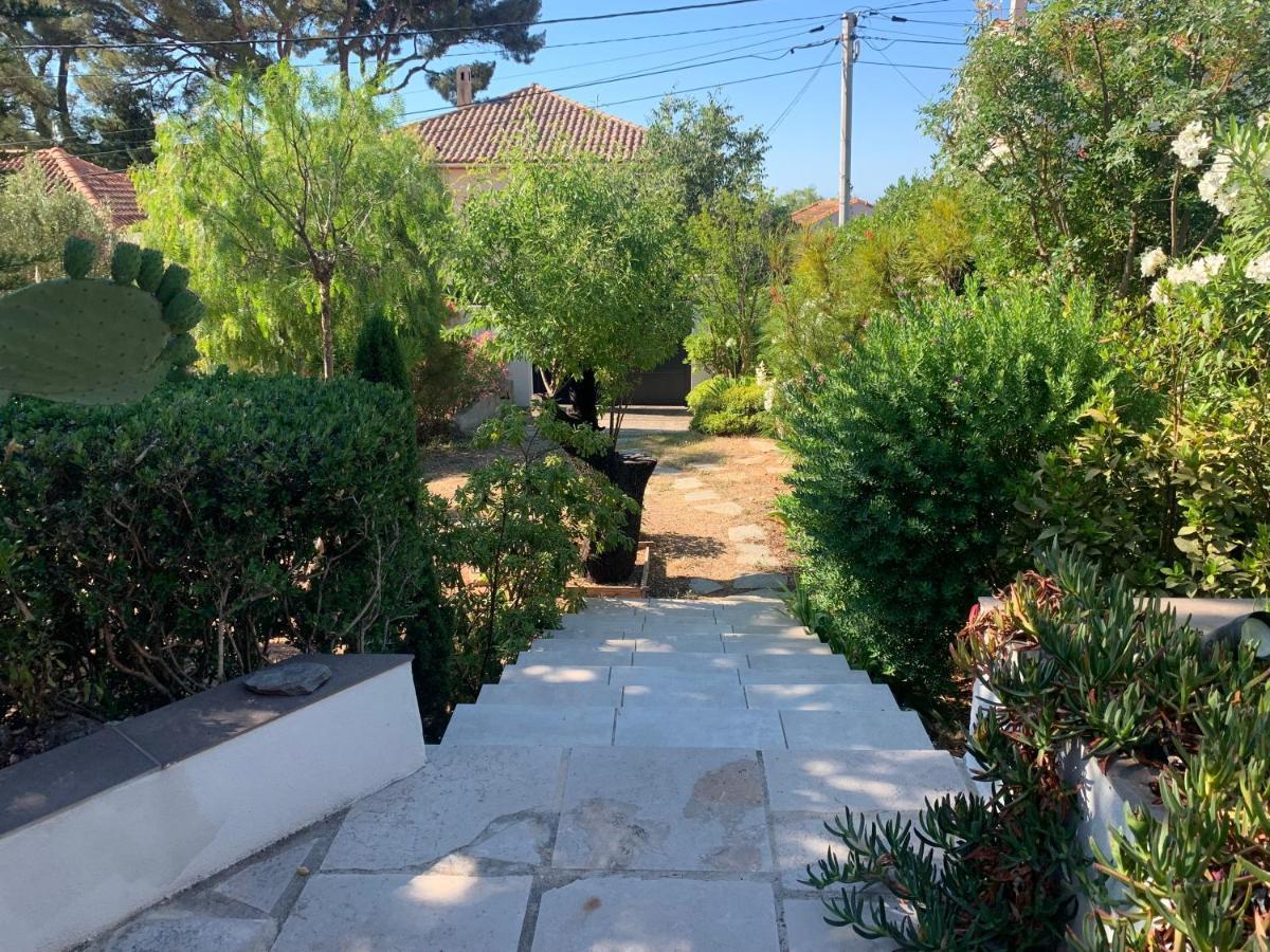 Appartement Au Pied Du Baou Avec Jardin Privé *
