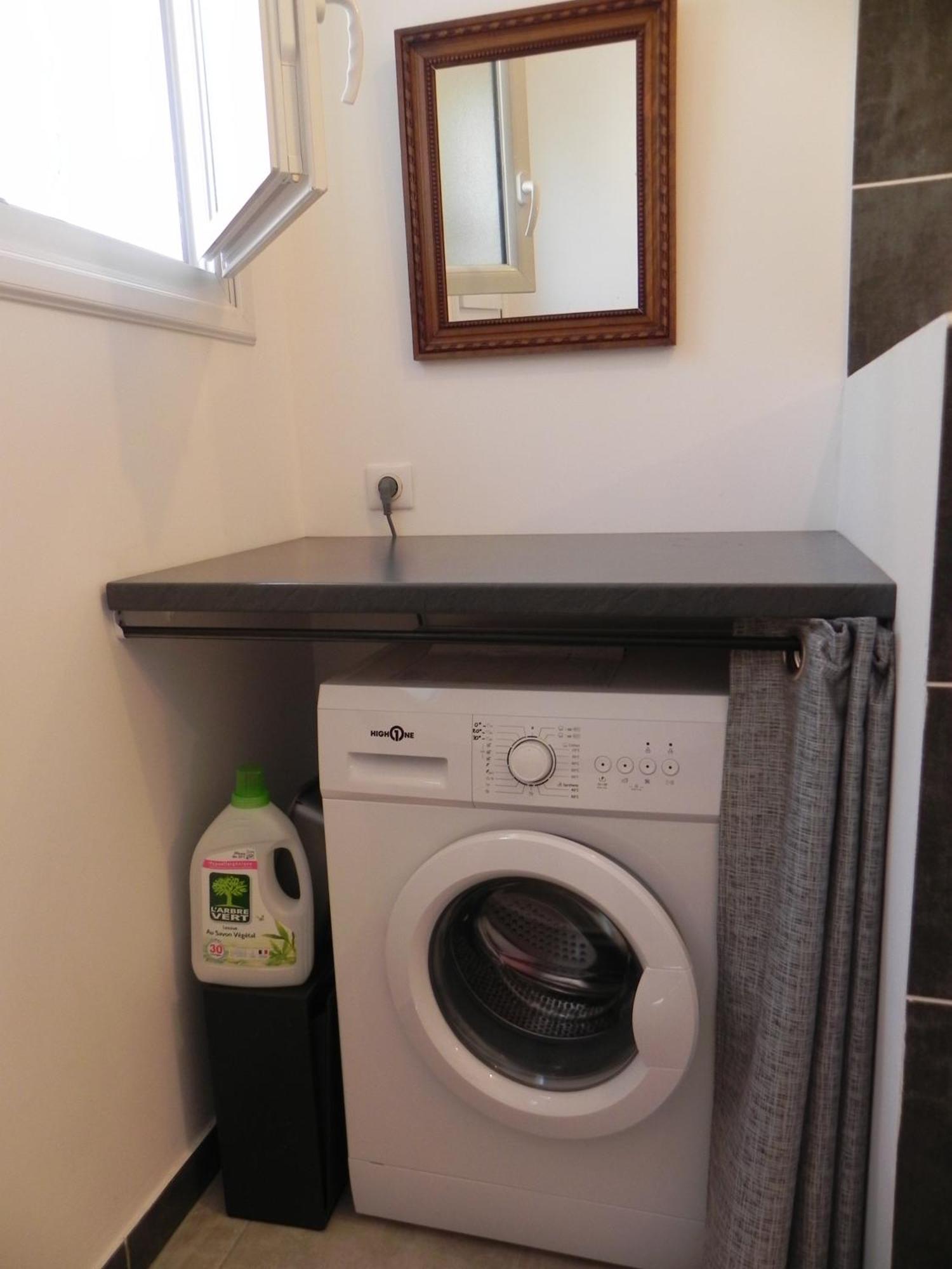 Appartement Au Pied Du Baou Avec Jardin Privé *